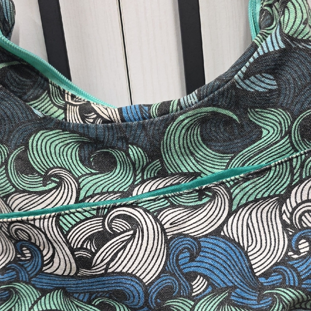 Kavu Swirl Pattern Shoulder Bag - Teal and Black - Picture 6 of 12
